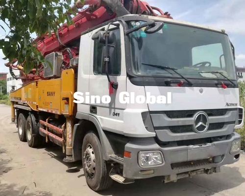 12Mpa รถปั๊มคอนกรีตมือสอง Euro4 46m 4 ส่วนการเข้าถึงแนวตั้ง