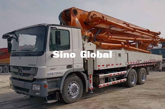 Zoomlion 47m รถปั๊มคอนกรีตมือสองพร้อม Mercedes Benz 3341 2013 Model