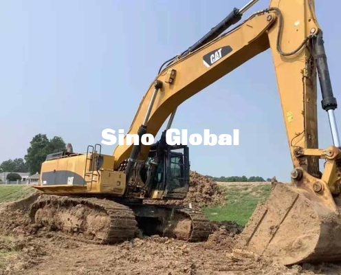 390KW รถขุดตีนตะขาบที่ใช้แล้ว Caterpillar 390D 1240L ความจุถังน้ำมันเชื้อเพลิง